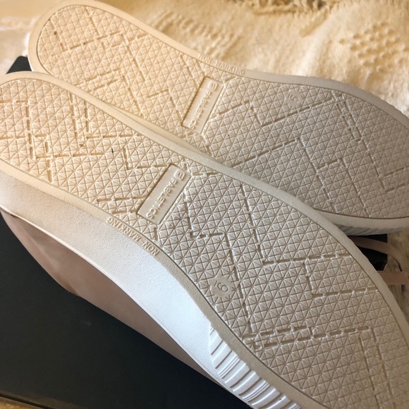 Demi Lovato for Fabletics sneakers size 9 - Picture 2 of 4